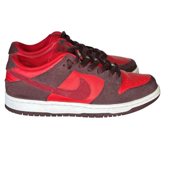 Nike‎ SB Dunk Low Cherry Red Sneakers Mens 6 Womens 7.5 Fruit Pack DM0807-600 main image 7